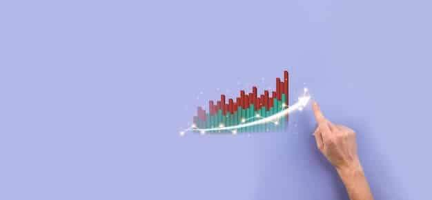 A graph showing the historical trends of 30-year fixed mortgage rates over the last 5 years, highlighting peaks and valleys. The graph helps visualize the volatility and recent increases in rates.